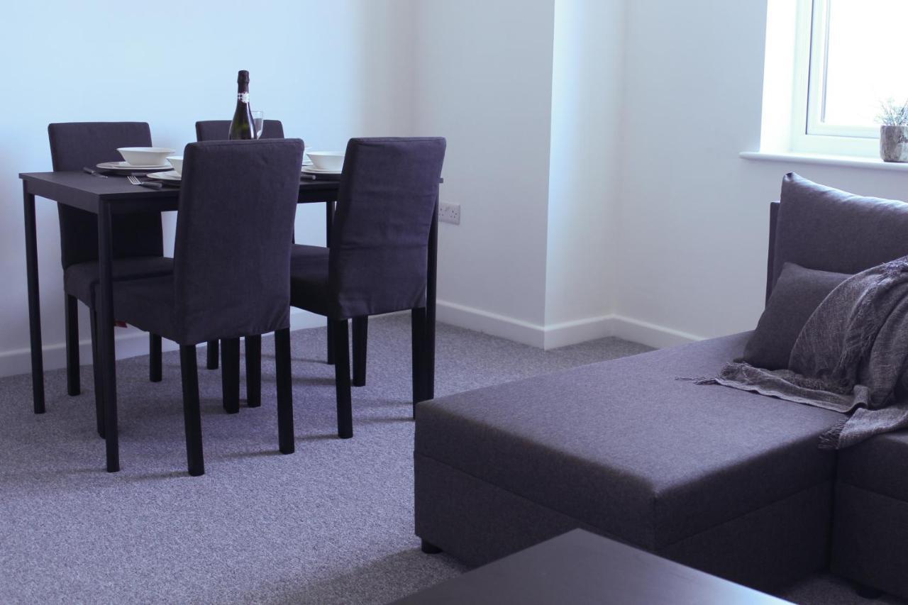 Spacious & Pet-Friendly 1Br Apt In Heywood Apartment Exterior foto
