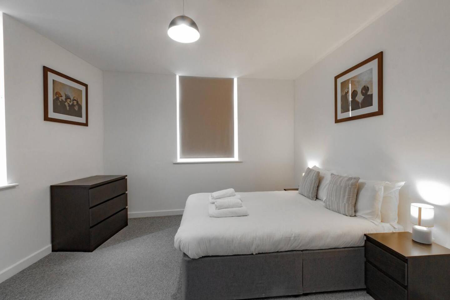 Spacious & Pet-Friendly 1Br Apt In Heywood Apartment Exterior foto